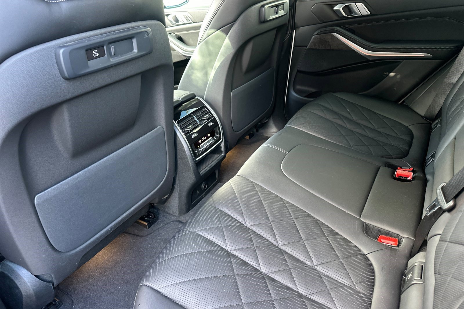 Used 2023 BMW X5 xDrive40i w/ Premium Package image 15