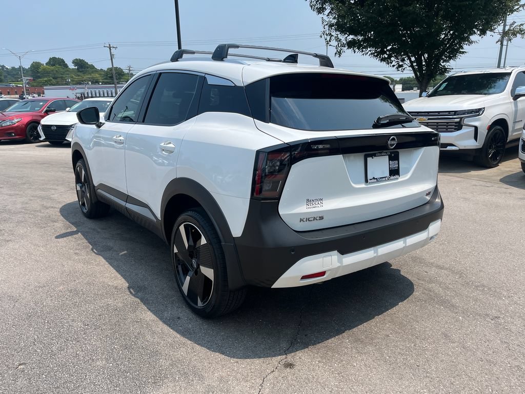 Certified 2026 Nissan Kicks SR FWD image 2