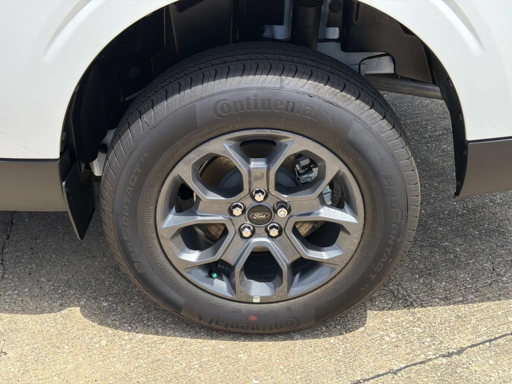 New 2026 Ford Maverick XLT FWD image 3