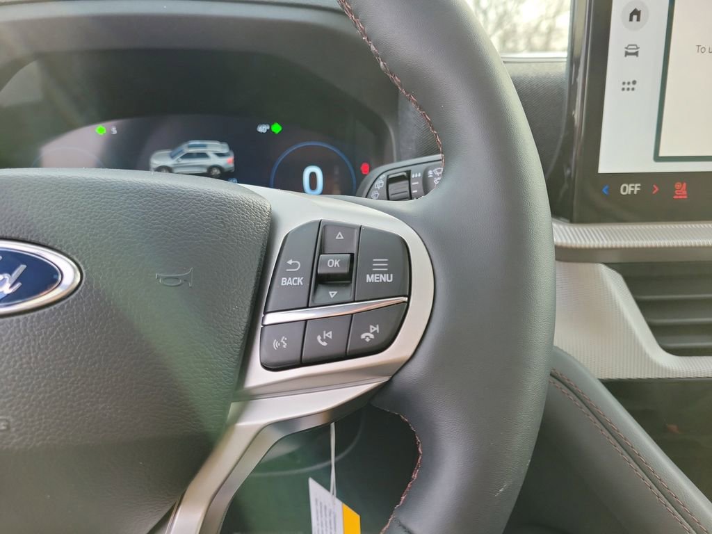 New 2026 Ford Explorer Active w/ Active Comfort Package image 24
