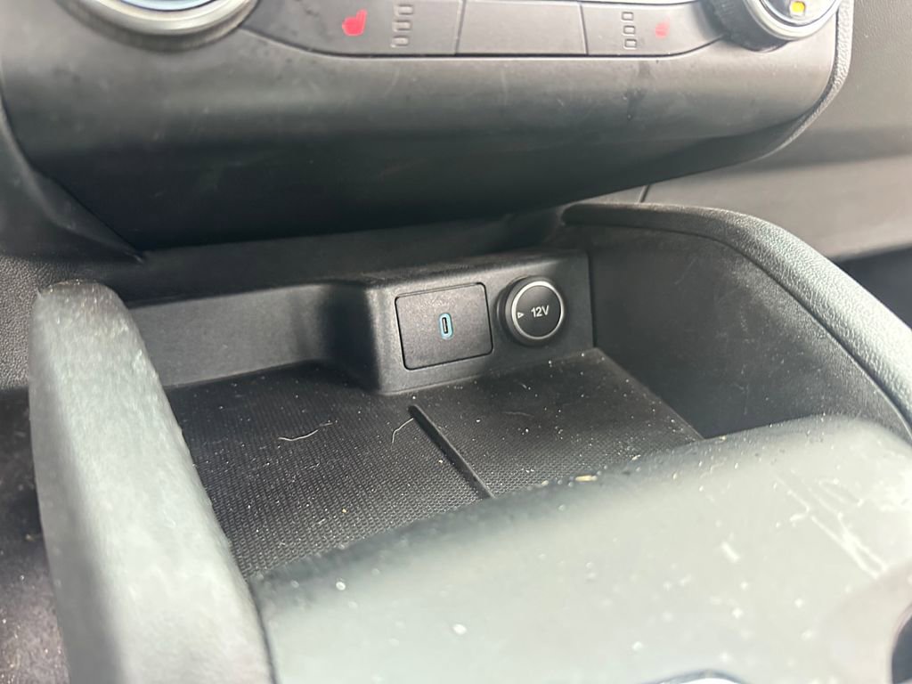 Used 2020 Ford Escape SE image 20