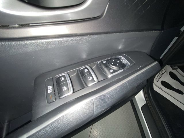 Used 2022 Kia Sorento S image 13