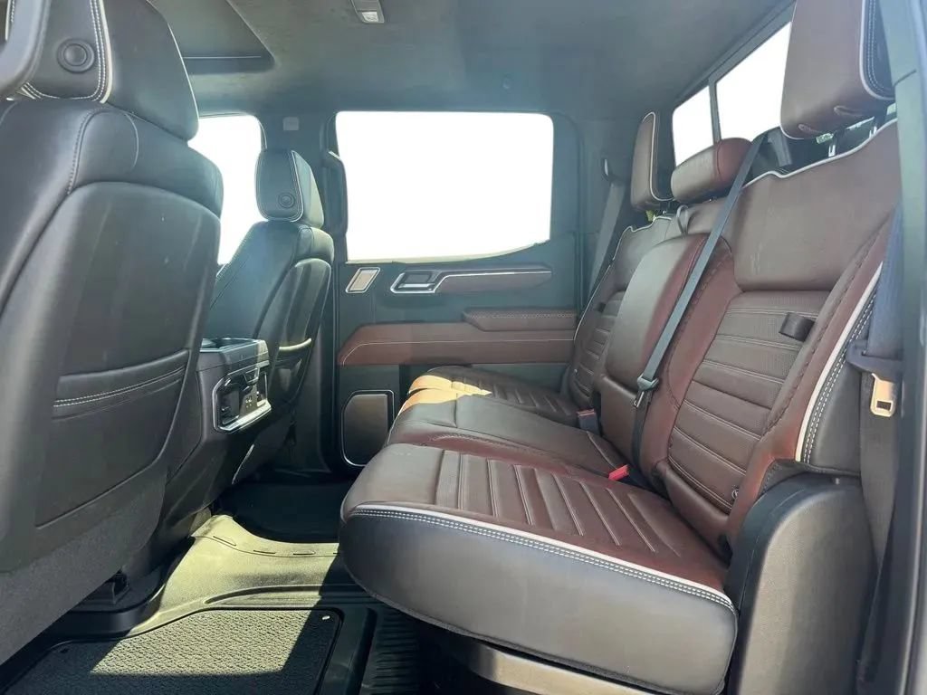 Used 2024 GMC Sierra 1500 Denali Ultimate AWD/4WD image 18