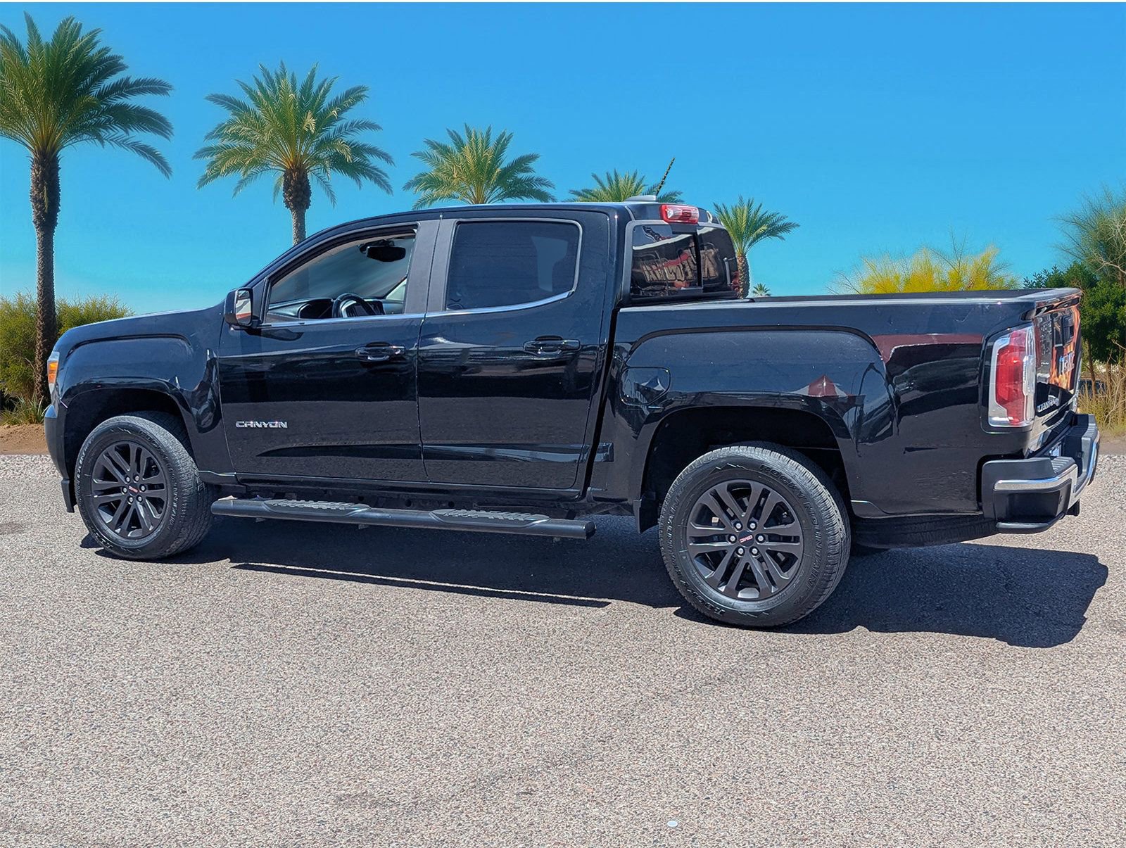 Used 2019 GMC Canyon SLE w/ Driver Alert Package RWD image 3