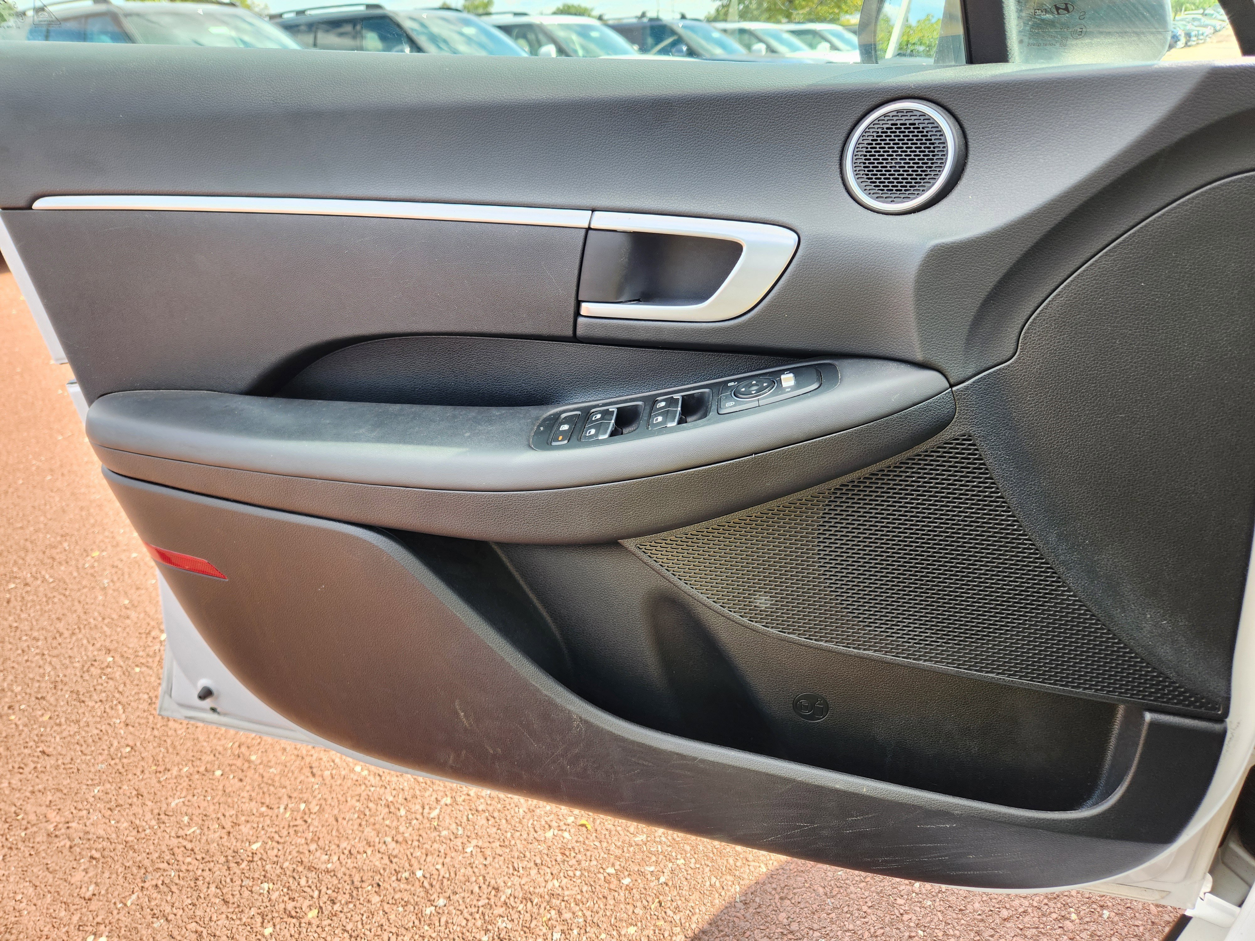 Certified 2022 Hyundai Sonata SE w/ Cargo Package image 24