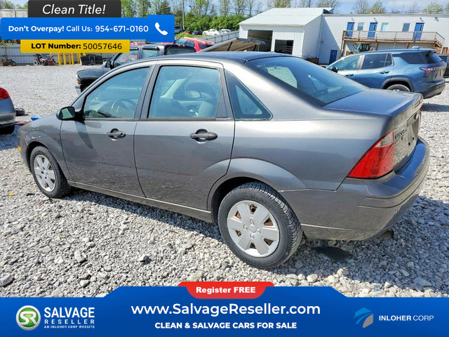 Used 2006 Ford Focus ZX4 Sedan FWD image 3