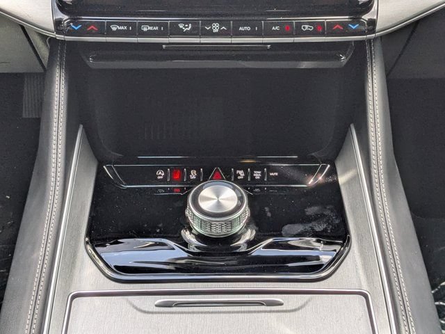 New 2026 Jeep Grand Wagoneer 2WD w/ 8-Passenger Seating Package image 20