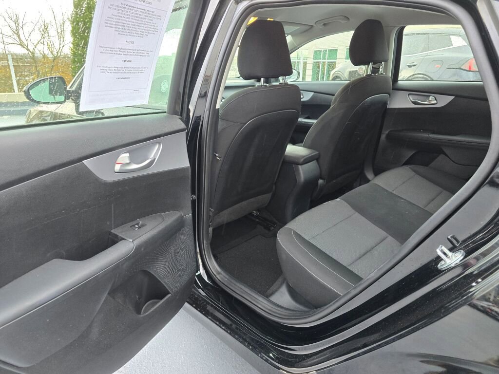 Used 2024 Kia Forte LXS image 22