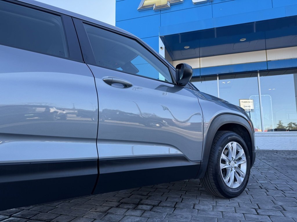 Used 2023 Chevrolet TrailBlazer LS image 9