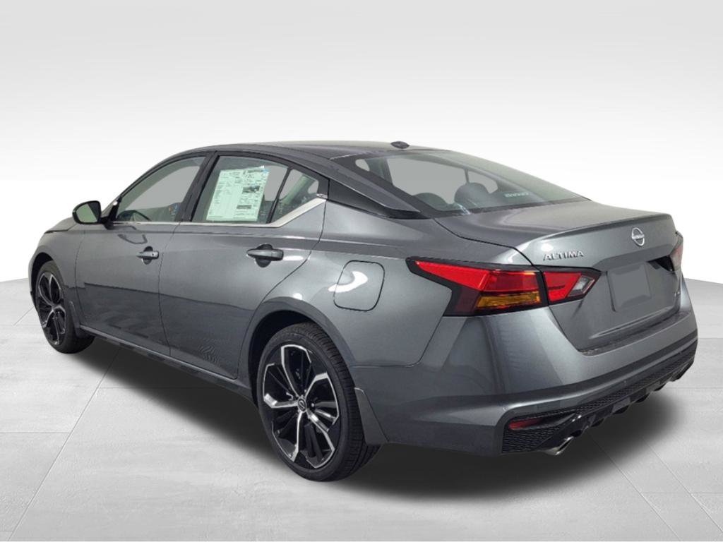 New 2026 Nissan Altima 2.5 SR AWD/4WD image 3