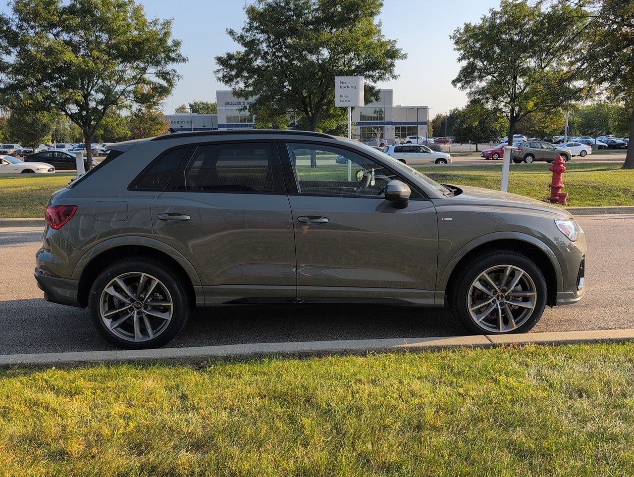 New 2025 Audi Q3 2.0T Premium image 39