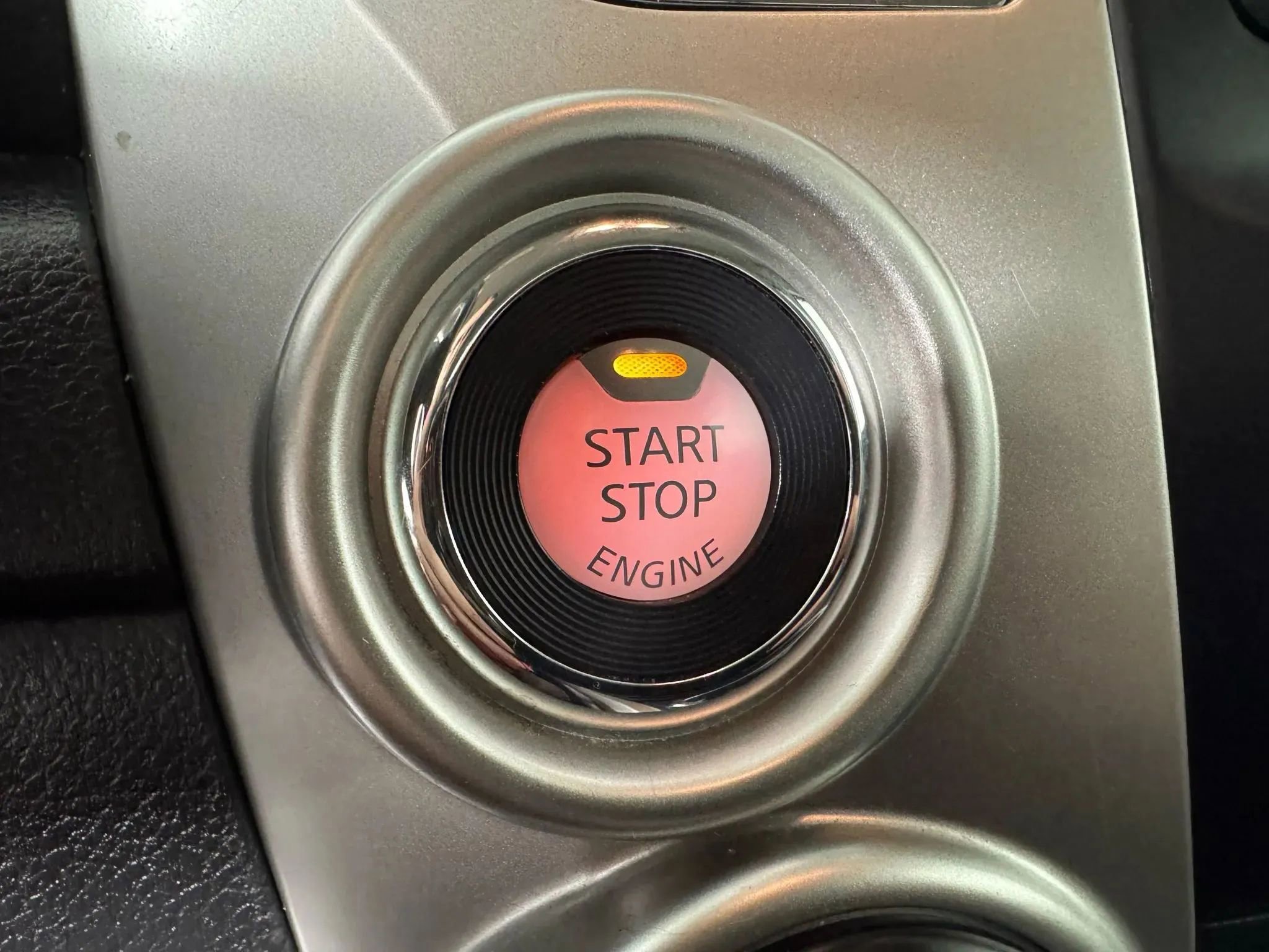 Used 2021 Nissan Titan SV w/ SV Convenience Package image 17