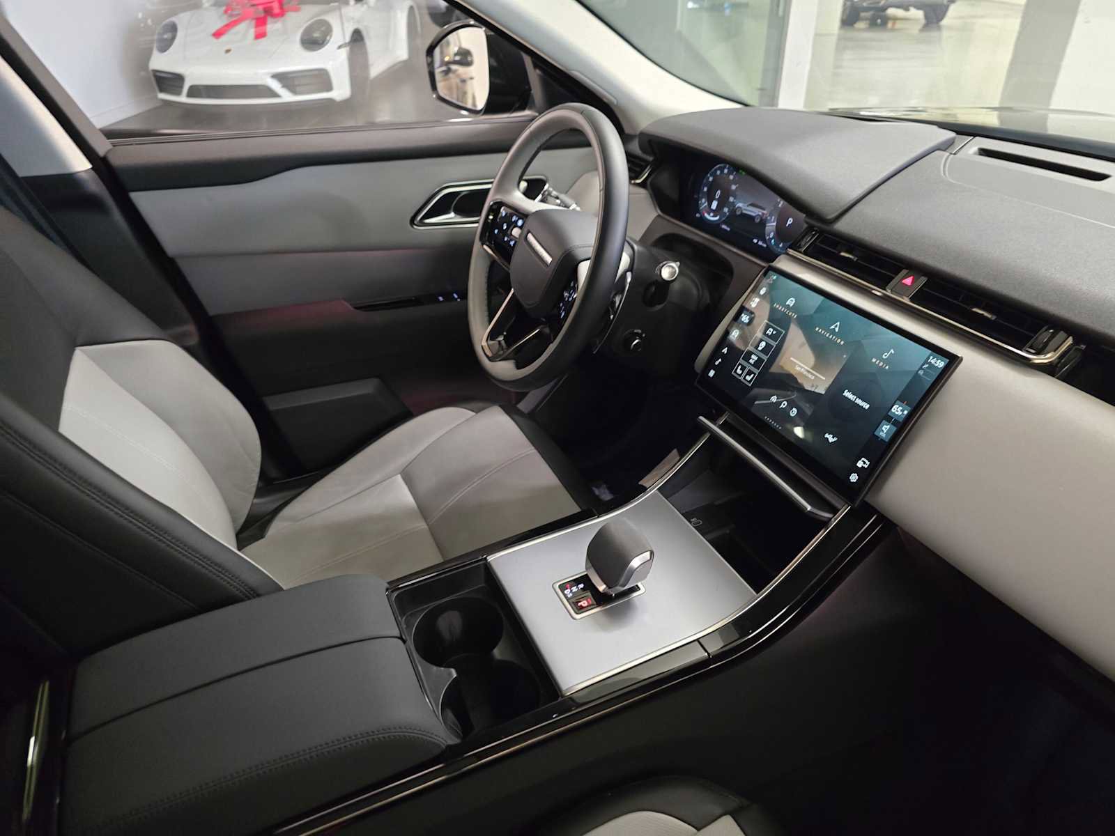 Certified 2025 Land Rover Range Rover Velar S image 11