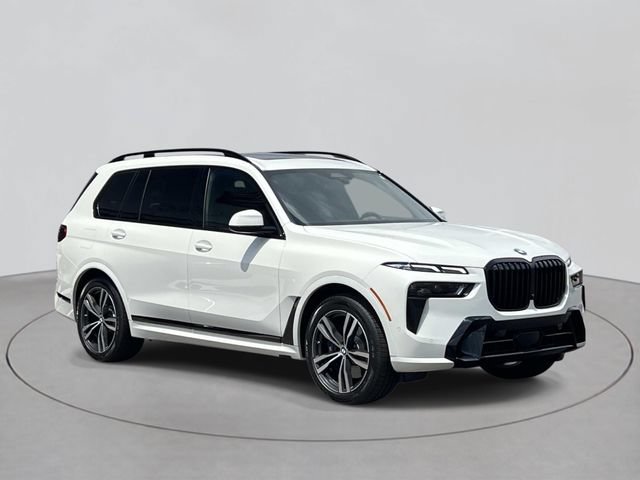 Used 2024 BMW X7 xDrive40i w/ M Sport Package AWD/4WD image 6