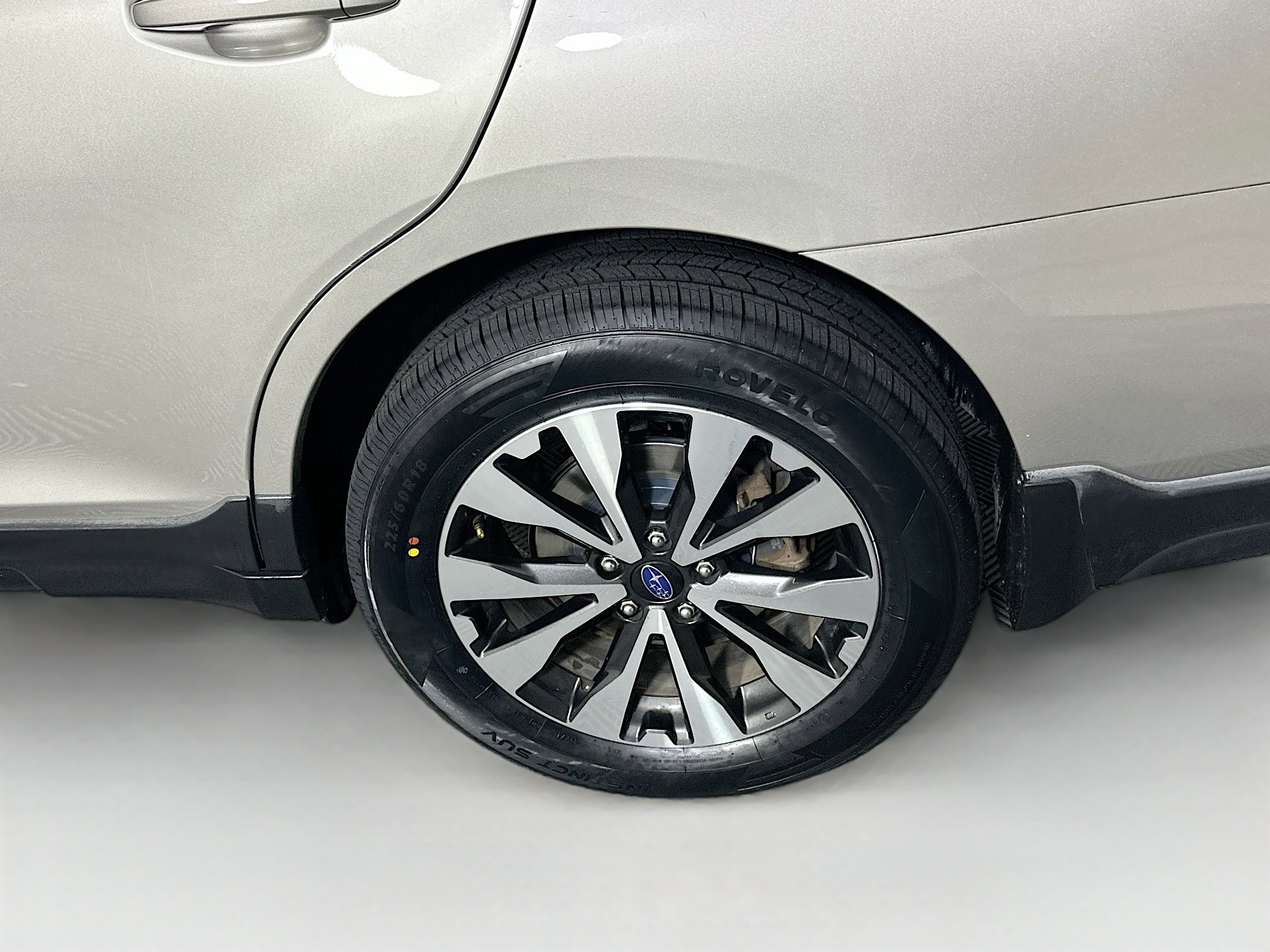 Used 2017 Subaru Outback 2.5i Limited image 11