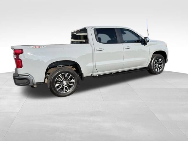 Used 2024 Chevrolet Silverado 1500 LT AWD/4WD image 13