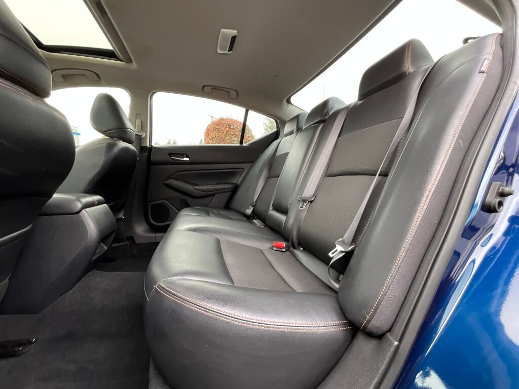 Used 2019 Nissan Altima 2.5 SR w/ SR Premium Package FWD image 12