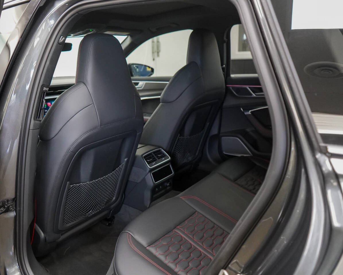 Used 2022 Audi RS 6 AWD/4WD image 65