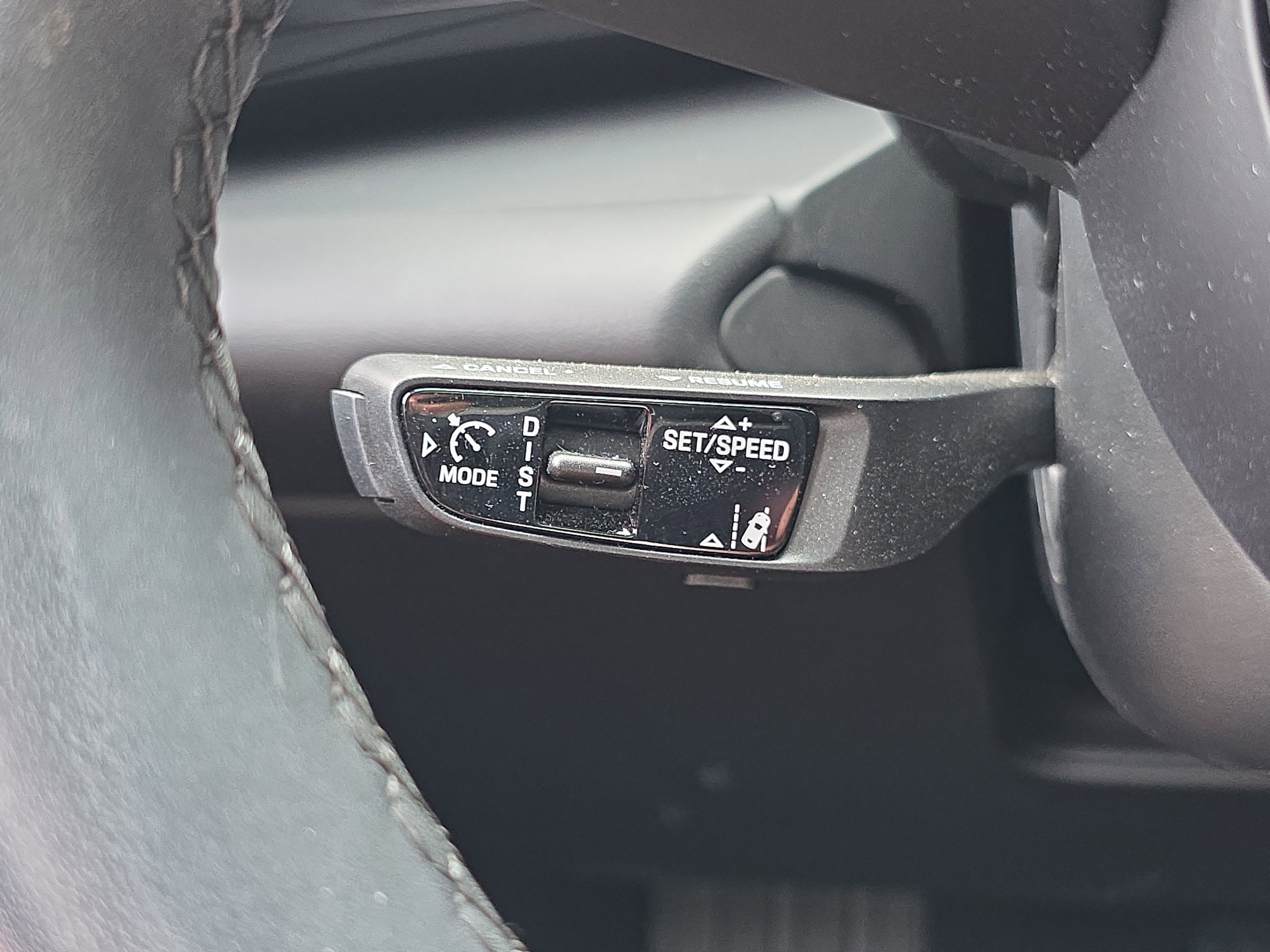 Used 2025 Porsche Macan 4 Electric AWD/4WD image 21