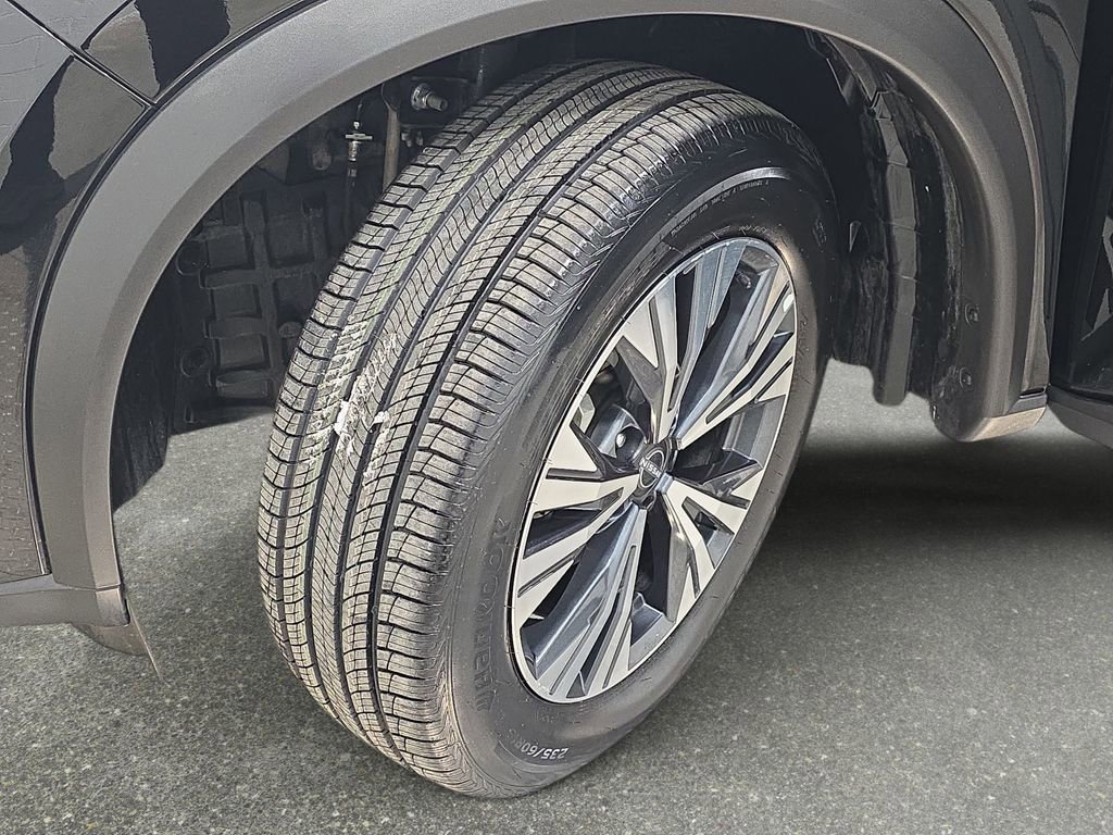 Used 2023 Nissan Rogue SV image 31