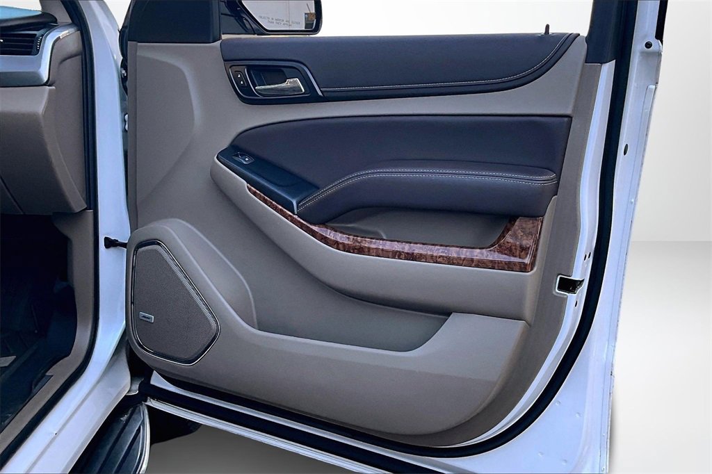 Used 2020 Chevrolet Suburban Premier image 27