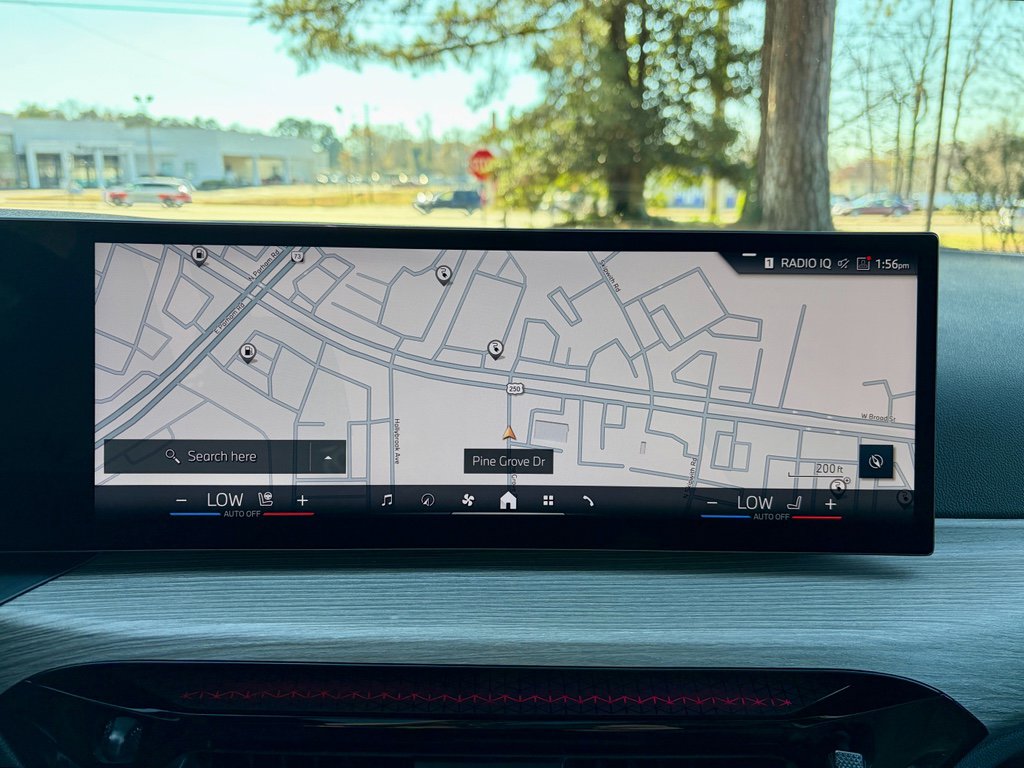 Used 2025 BMW i4 xDrive40i image 11