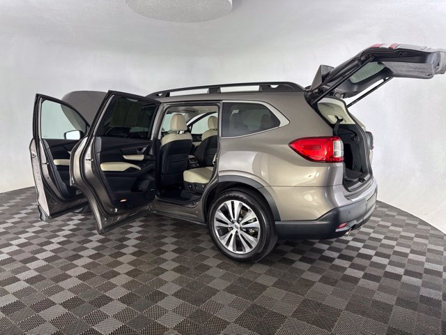 Used 2022 Subaru Ascent Limited w/ Technology Package AWD/4WD image 19