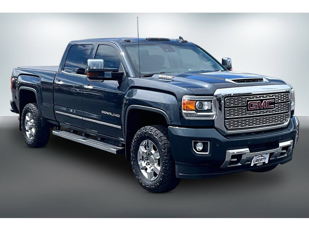 Used 2018 GMC Sierra 3500 Denali w/ Duramax Plus Package AWD/4WD image 3