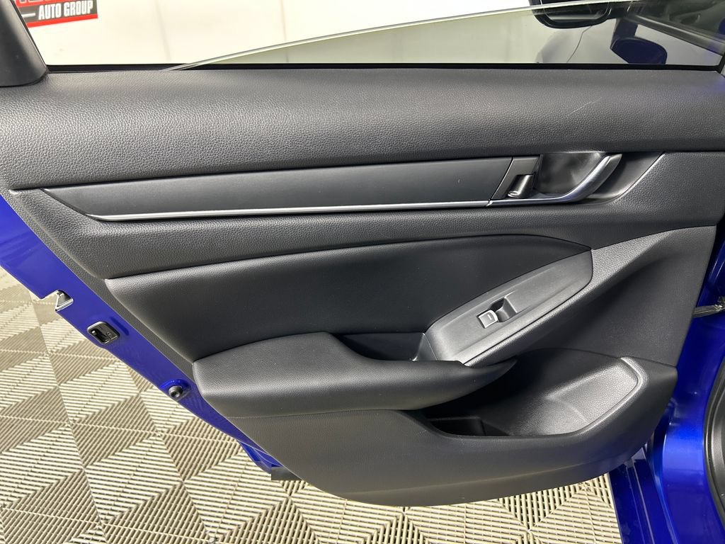 Used 2022 Honda Accord Sport image 15