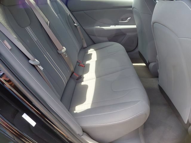 Certified 2026 Hyundai Elantra SEL FWD image 17