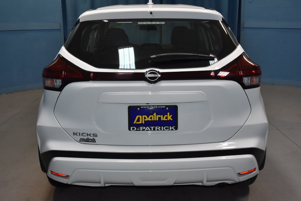 Used 2025 Nissan Kicks Play S FWD image 22