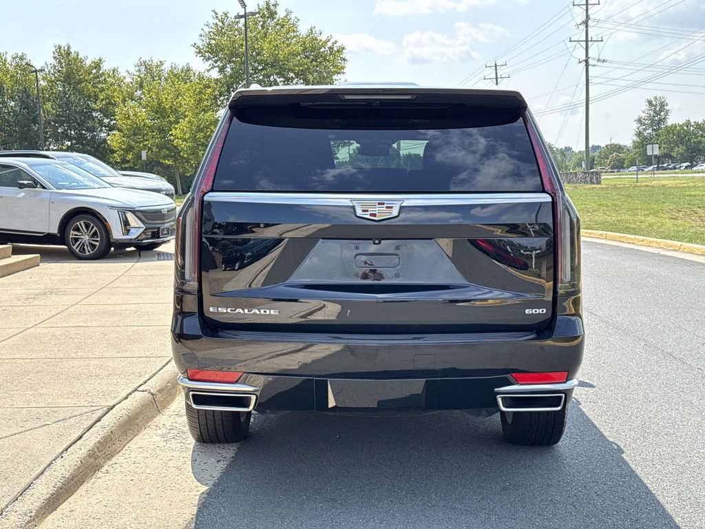 Used 2023 Cadillac Escalade ESV Luxury AWD/4WD image 24