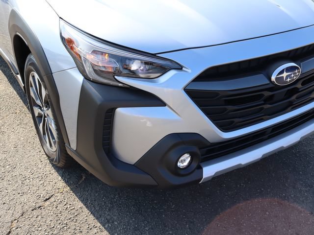 Certified 2025 Subaru Outback Limited AWD/4WD image 11