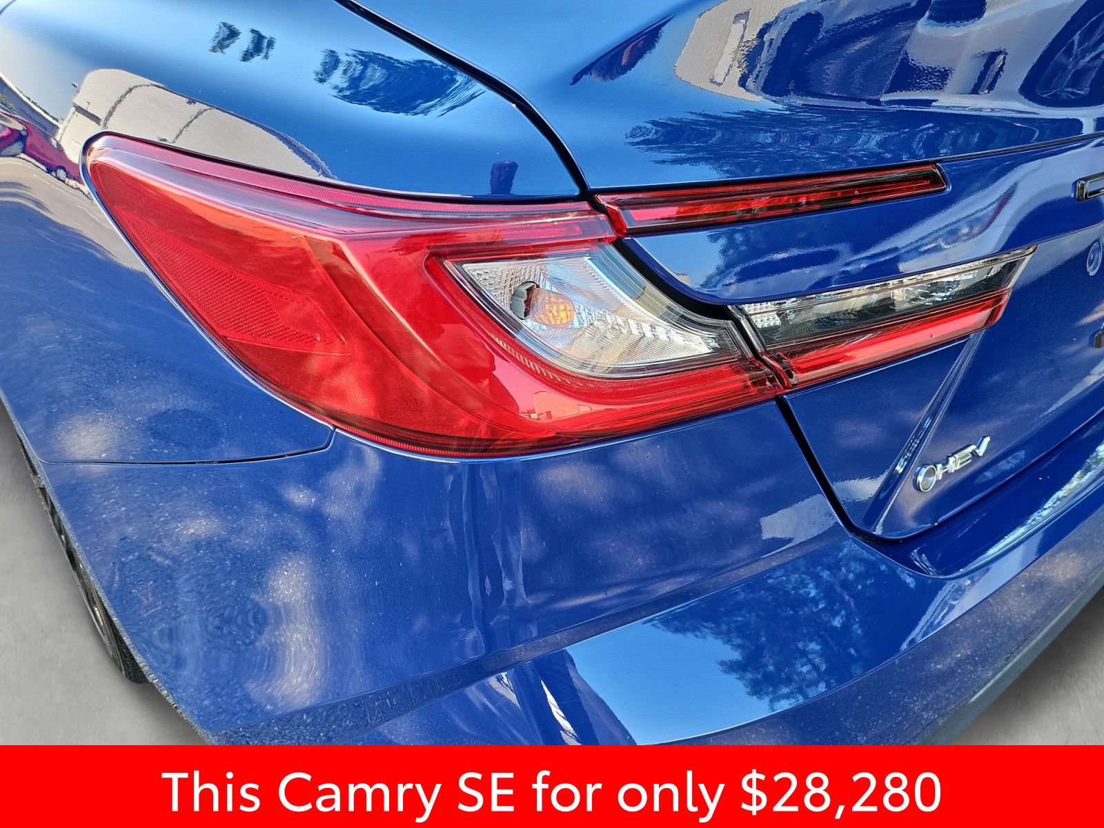 Used 2025 Toyota Camry SE FWD image 20