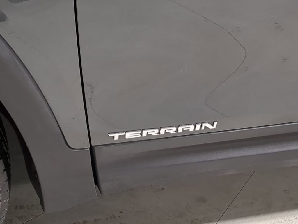 Used 2021 GMC Terrain SLE w/ Driver Convenience Package image 24