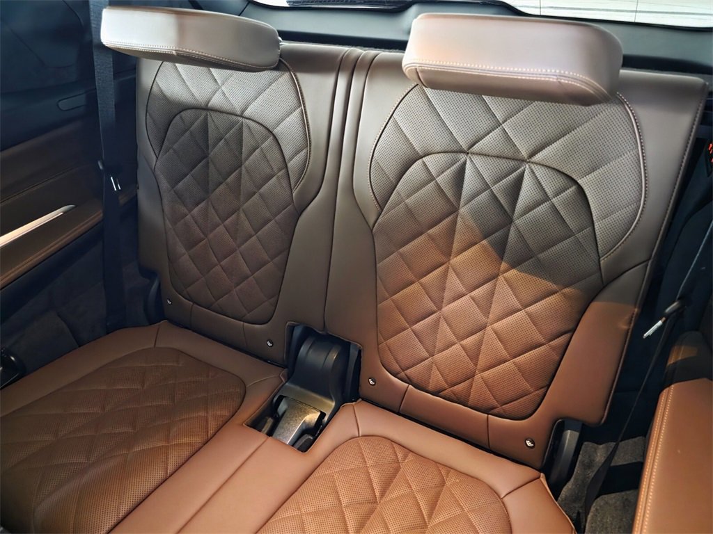New 2026 BMW X7 xDrive40i w/ M Sport Package image 5