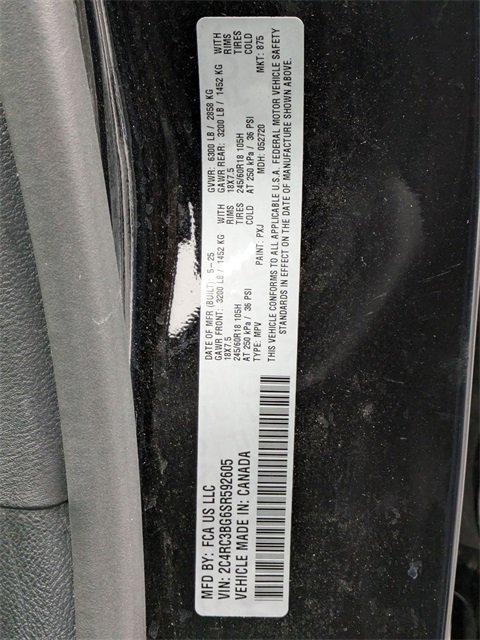 New 2025 Chrysler Pacifica Select w/ Uconnect Theater Family Group image 34