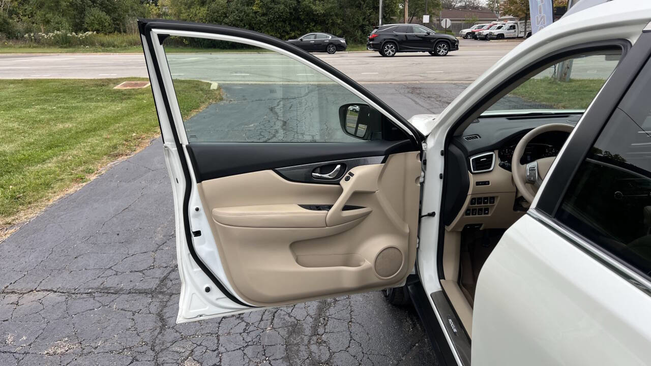 Used 2015 Nissan Rogue SL w/ SL Premium Package image 30