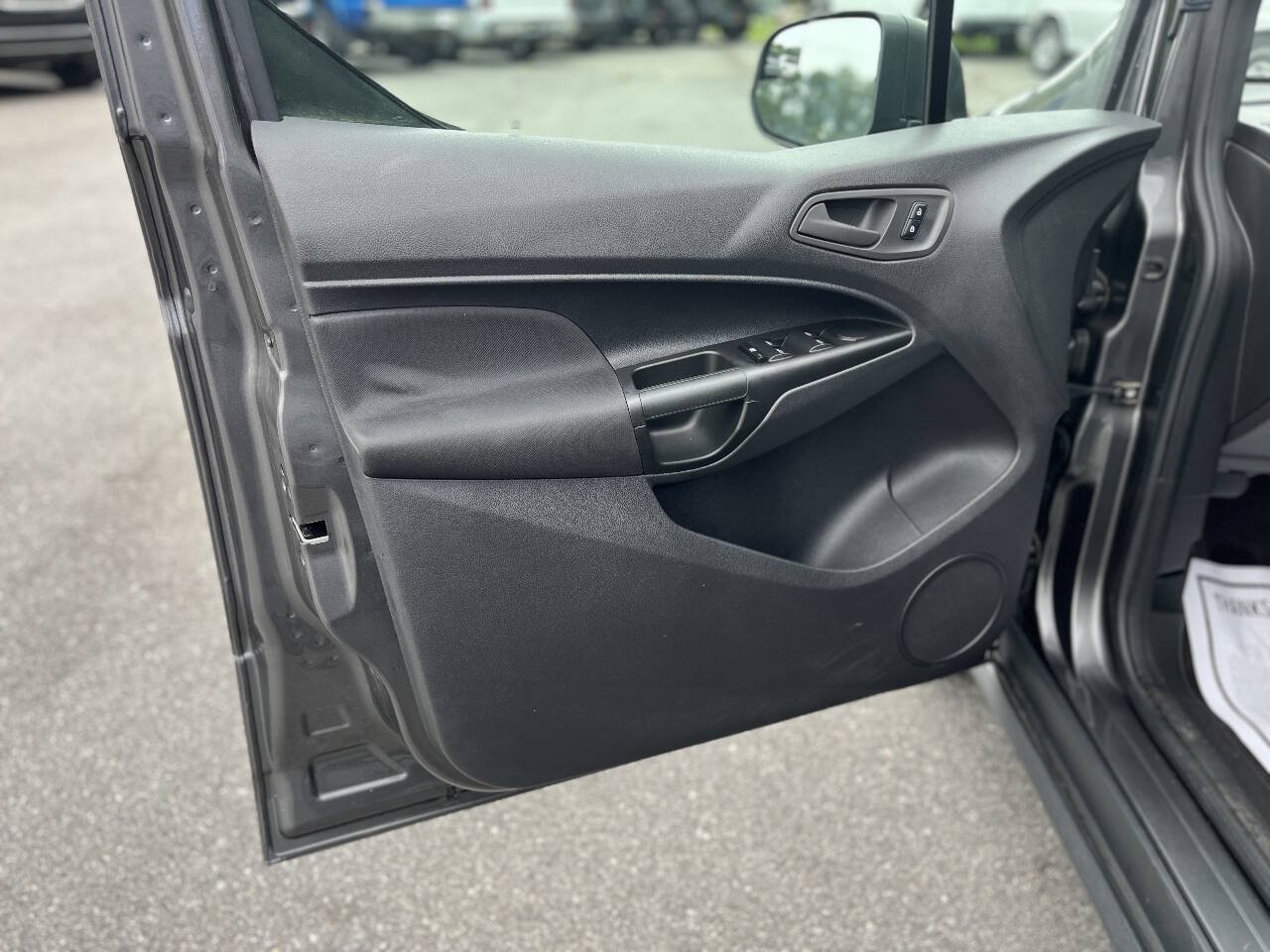 Used 2018 Ford Transit Connect XL FWD image 9