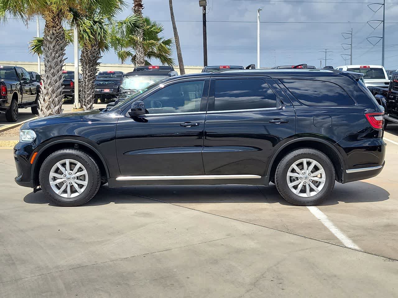Certified 2023 Dodge Durango SXT RWD image 11