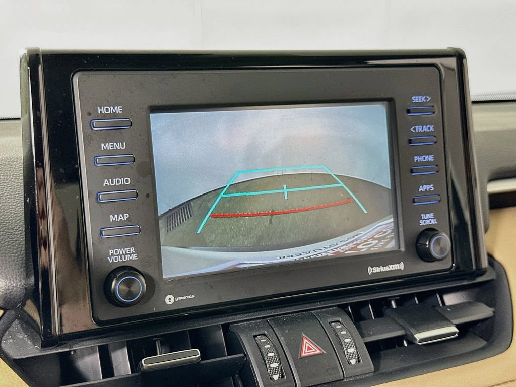 Used 2021 Toyota RAV4 XLE Premium FWD image 10
