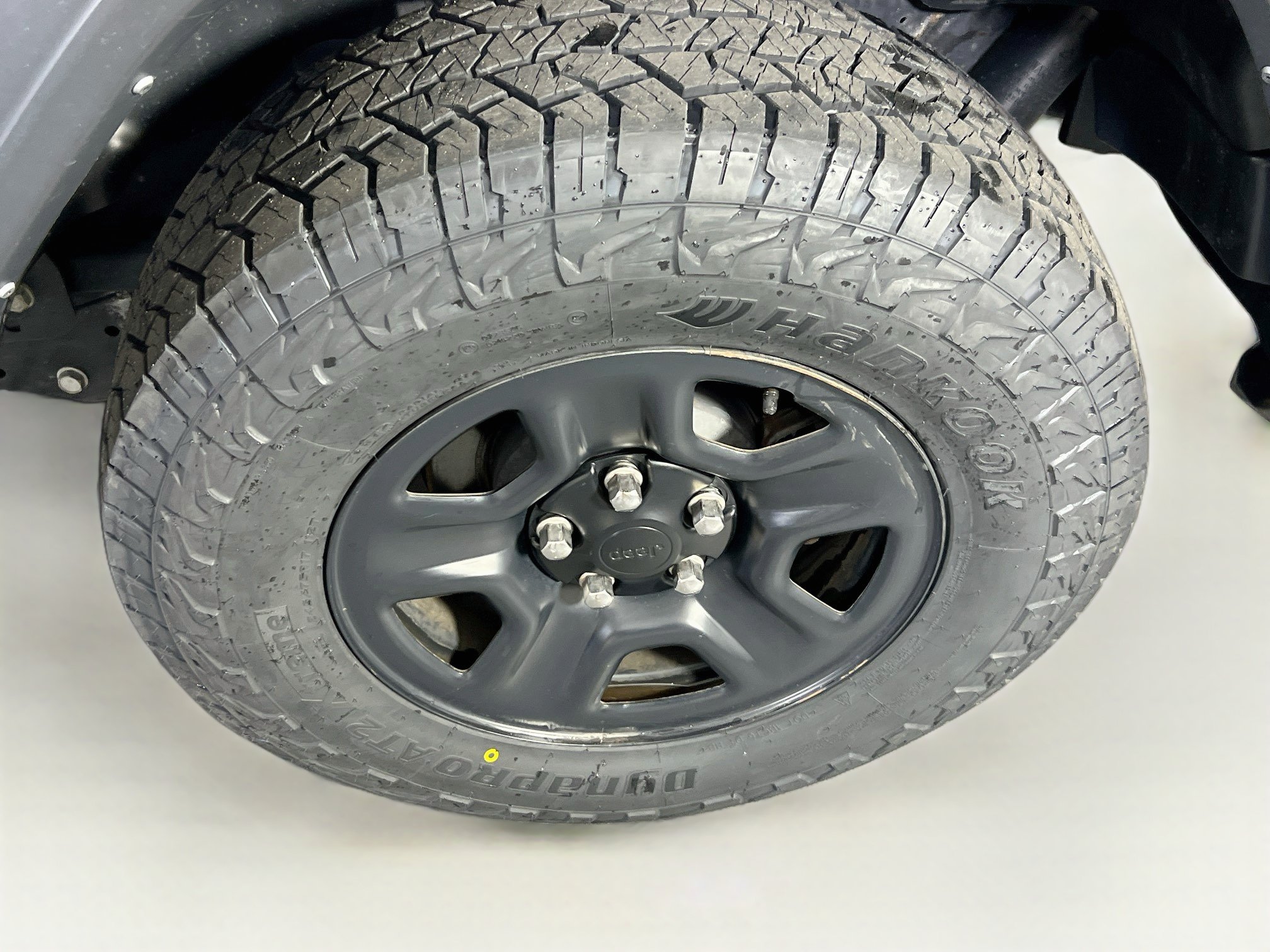Used 2023 Jeep Wrangler Sport AWD/4WD image 28