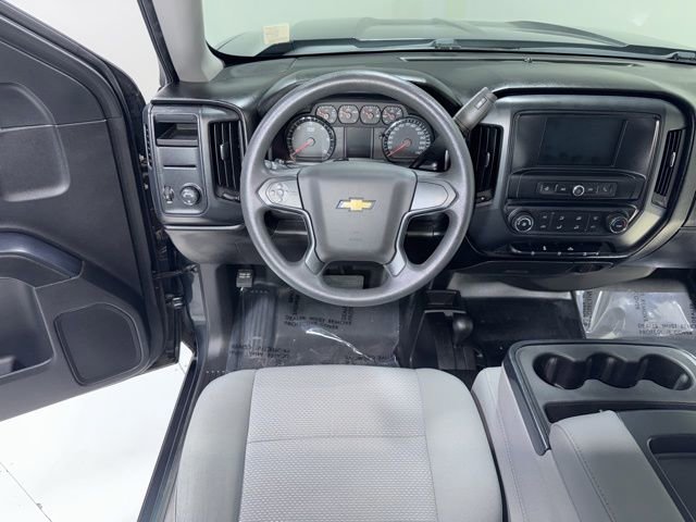 Used 2018 Chevrolet Silverado 1500 W/T AWD/4WD image 14