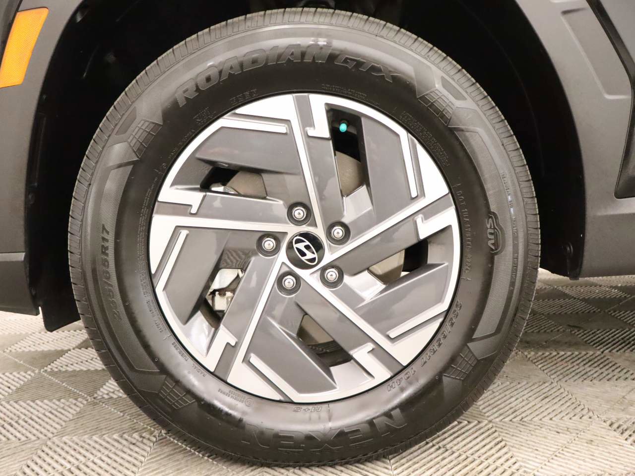 Used 2025 Hyundai Tucson Blue image 7