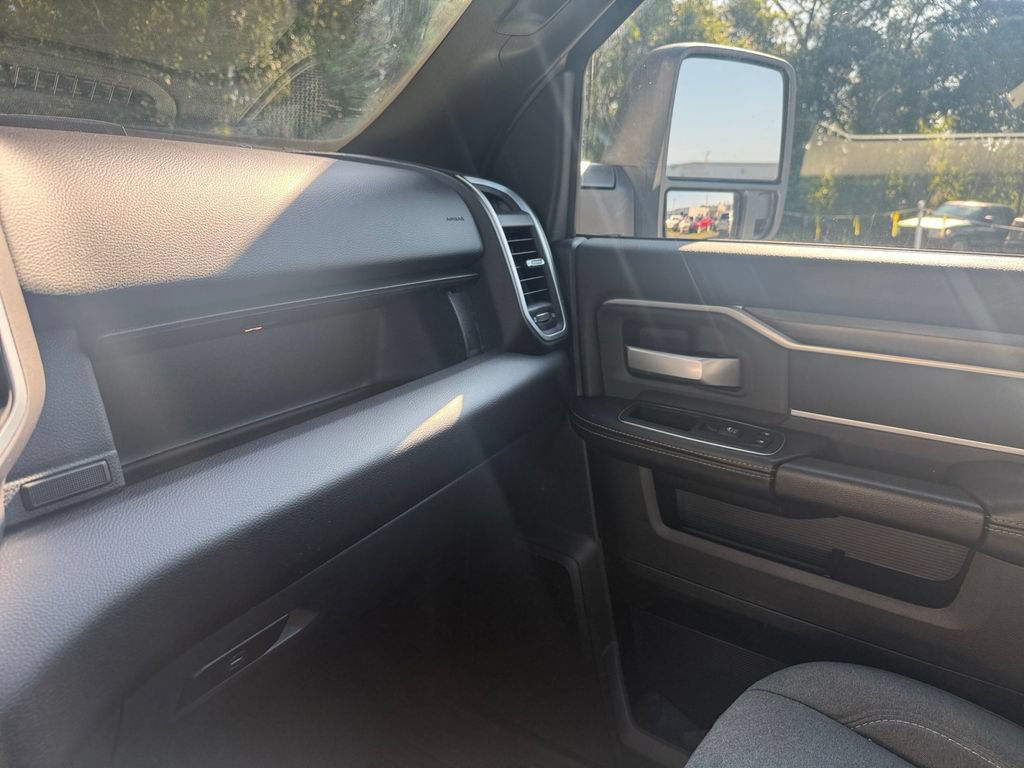Used 2024 RAM 3500 Big Horn w/ Sport Appearance Package AWD/4WD image 25