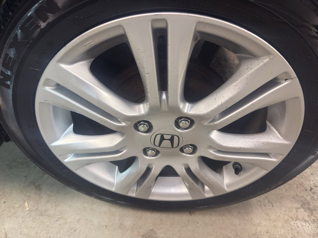 Used 2010 Honda Fit Sport image 31