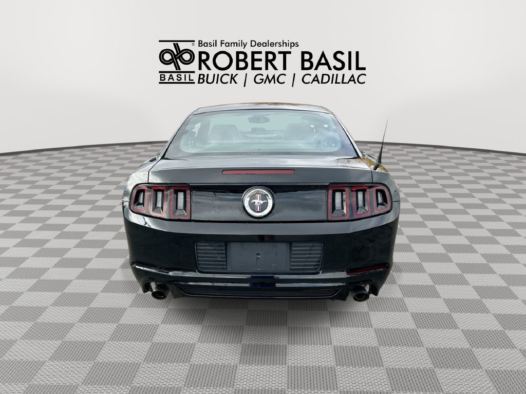Used 2014 Ford Mustang Coupe RWD image 7
