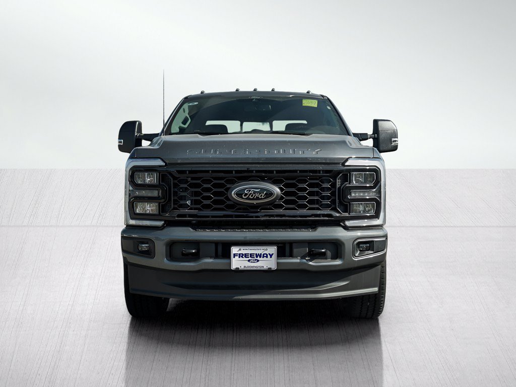 New 2026 Ford F350 XLT w/ XLT Premium Package AWD/4WD image 2