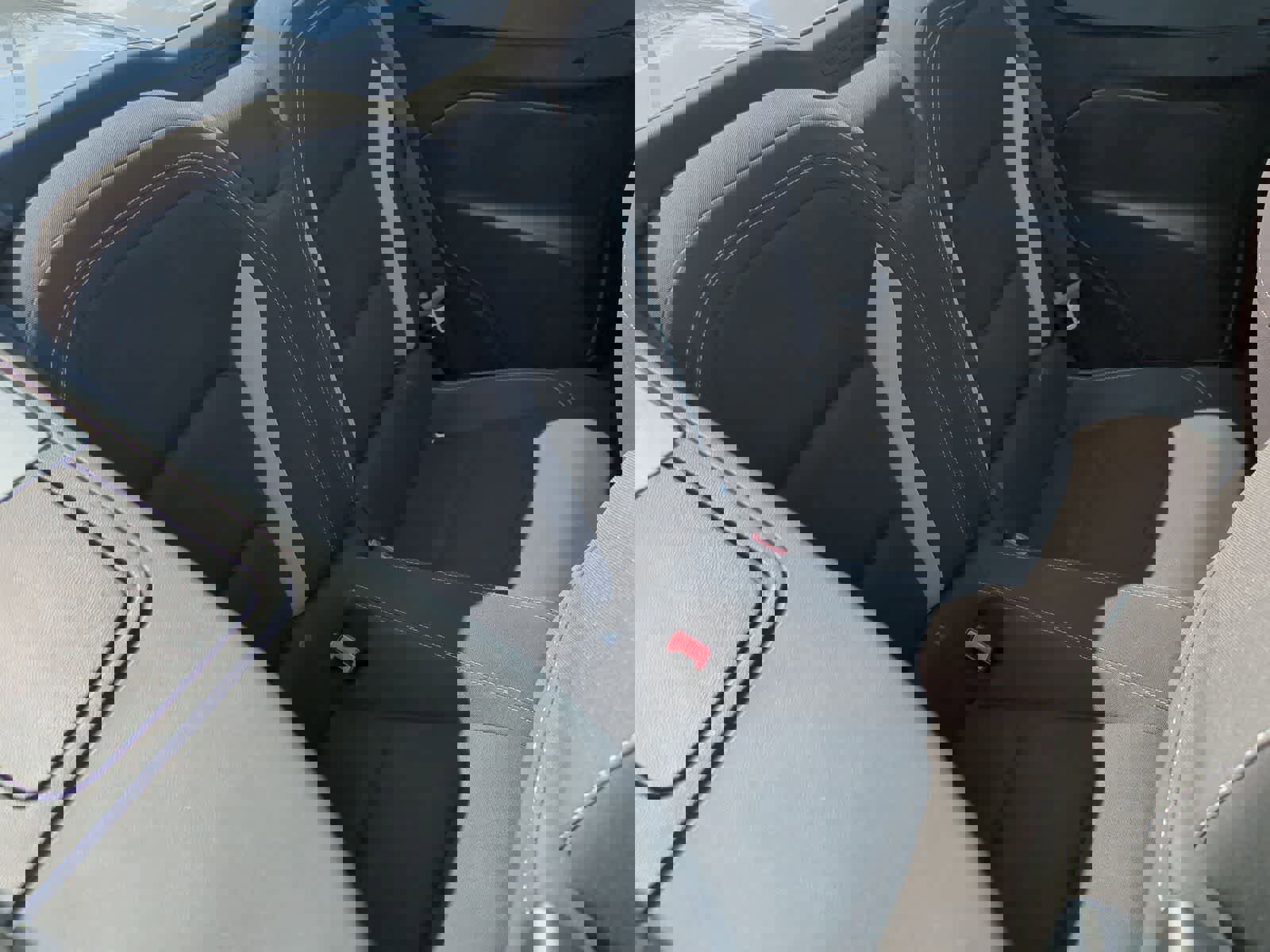 Used 2020 Chevrolet Camaro LT image 21