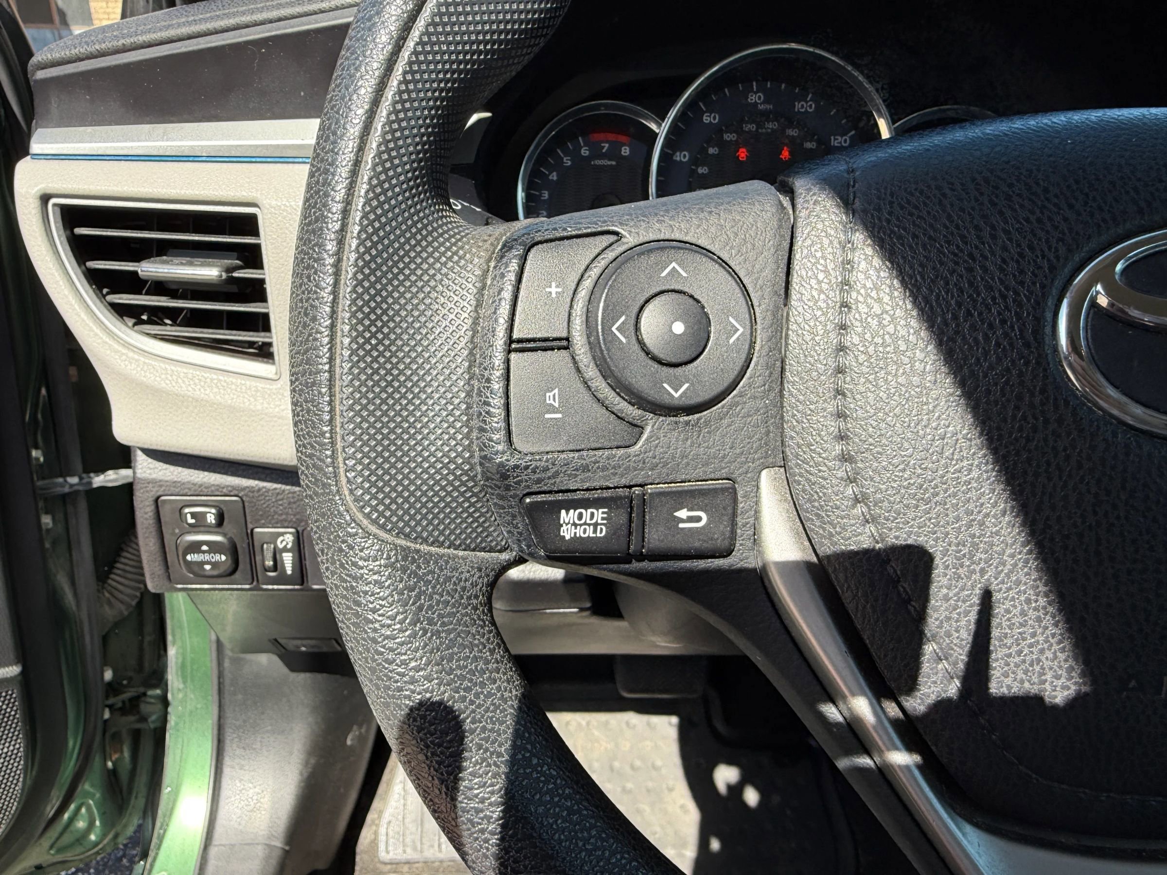 Used 2016 Toyota Corolla LE FWD image 20